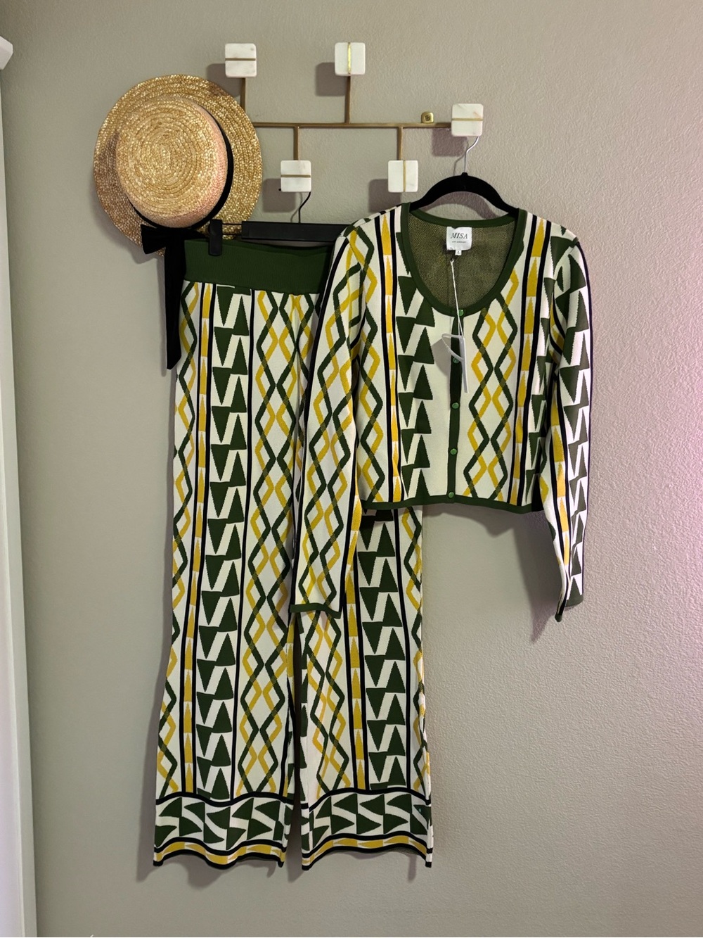 NWT MISA Los Angeles Print Knit Cropped Cardigan and Rialta Pants Large